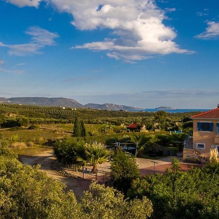 Villa Finiki Messinia Upstairs Экстерьер фото